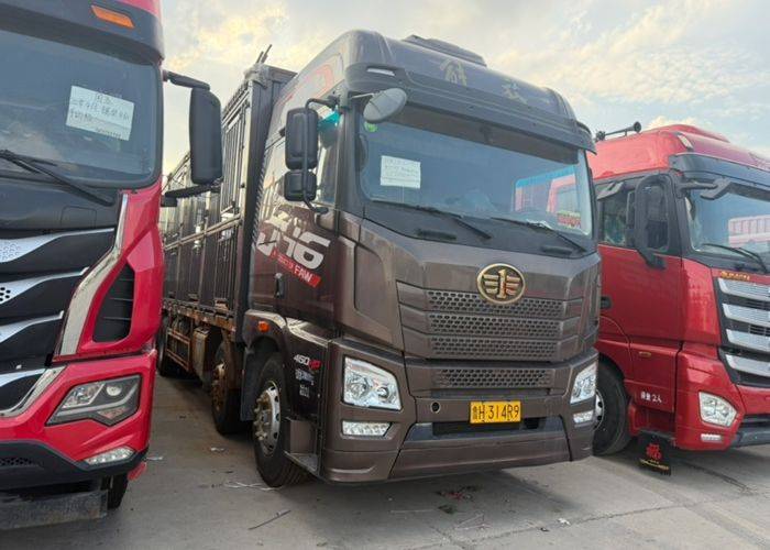 二手青岛解放 460马力 专用车