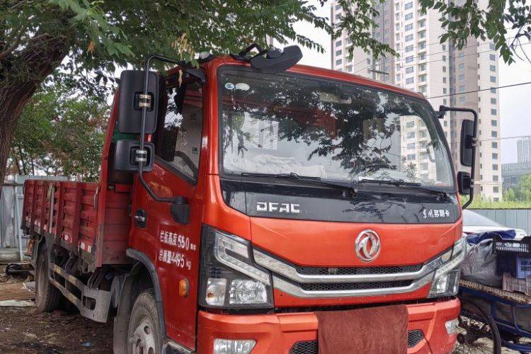 二手东风多利卡 140马力 载货车