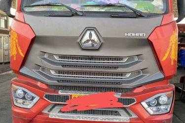 二手中国重汽 豪瀚J5G中卡 重载版 240马力 4X2 6.75米栏板载货车(国五) 单桥 中国重汽二手载货车 黄牌