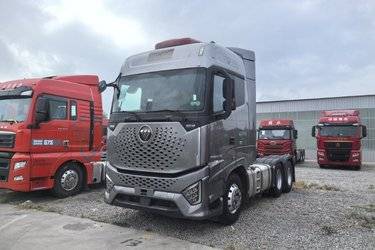 二手福田 欧曼银河 穿越版 580马力 6X4 AMT自动挡牵引车(国六) 双驱 福田康明斯二手牵引车 黄牌图片