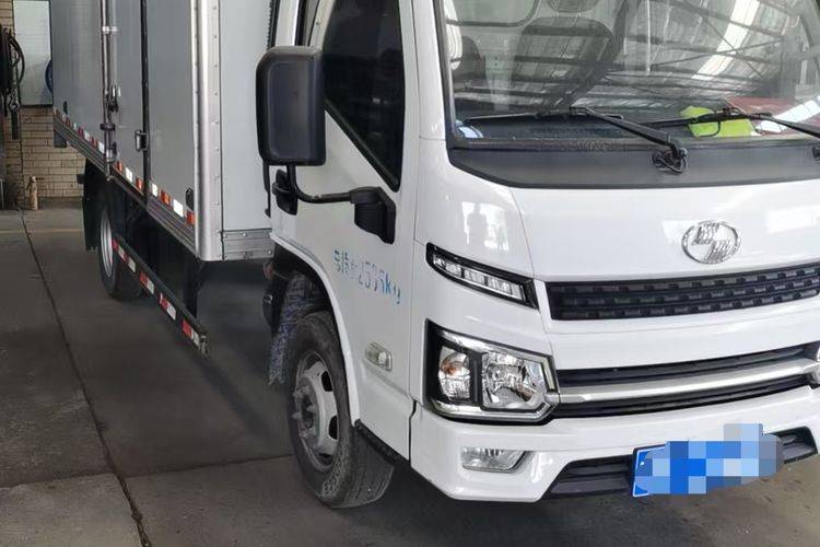 二手上汽轻卡(原上汽跃进) 95马力 载货车