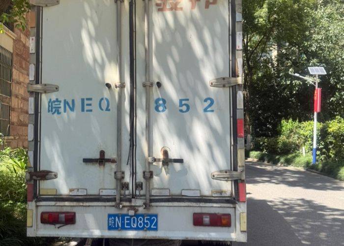 二手江淮骏铃 143马力 载货车