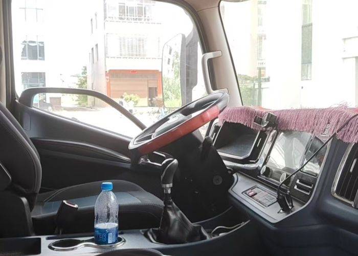 二手一汽解放轻卡 160马力 载货车