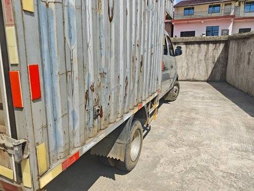 长安跨越 112马力 载货车