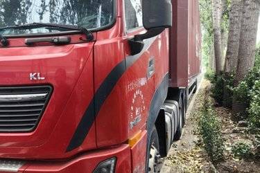 二手东风商用车 天龙KL重卡 465马力 6X4 AMT自动挡牵引车(国六) 双驱 雷诺二手牵引车 黄牌