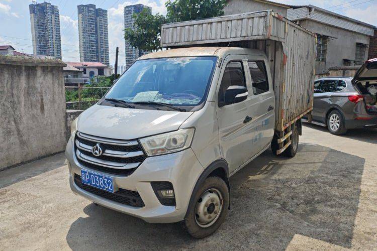 长安跨越 112马力 载货车