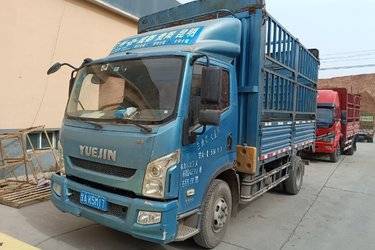 二手跃进 超越C500Plus-33 156马力 4.2米单排仓栅式轻卡(国五) 单桥 上柴二手载货车 蓝牌图片