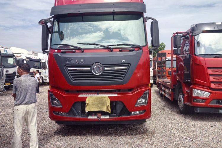 二手东风商用车 350马力 载货车