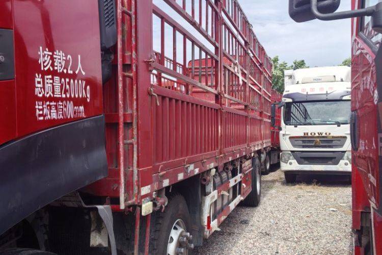 二手东风商用车 350马力 载货车