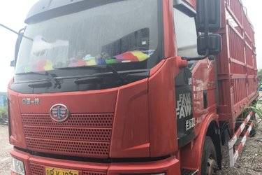 二手一汽解放 J6L中卡 精英版 240马力 4X2 6.75米仓栅式载货车(国六) 单桥 大柴二手载货车 黄牌