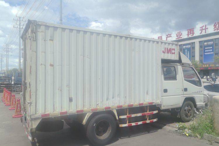 二手江铃汽车 109马力 载货车