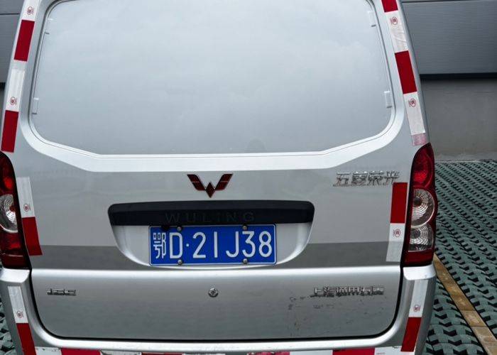 二手上汽通用五菱 99马力 载货车