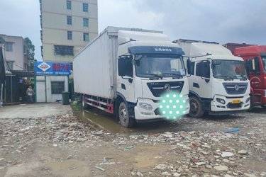二手东风商用车 天锦KR 舒适版 260马力 4X2 9.8米翼开启厢式载货车(国六)(高顶)((国六) 单桥 东风康明斯二手载货车 黄牌图片