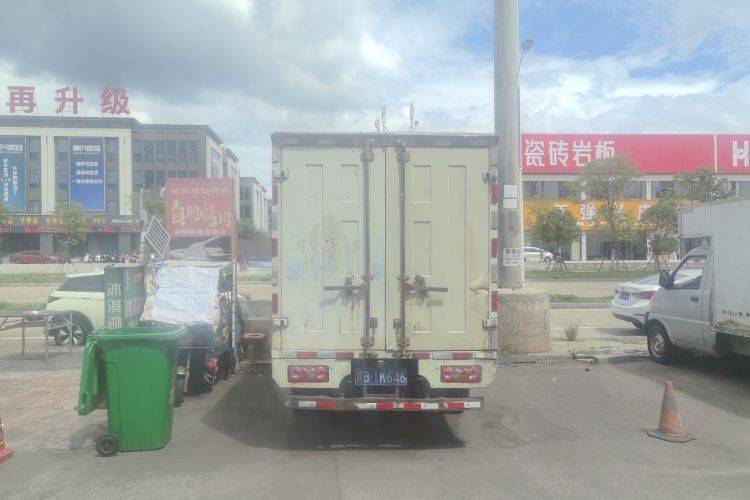 二手江铃汽车 109马力 载货车