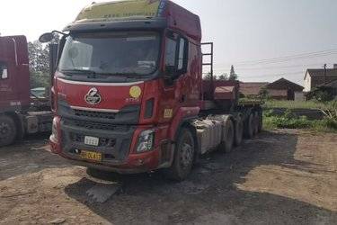 二手东风柳汽 乘龙H5重卡 430马力 6X4牵引车(国五) 双驱 东风康明斯二手牵引车 黄牌