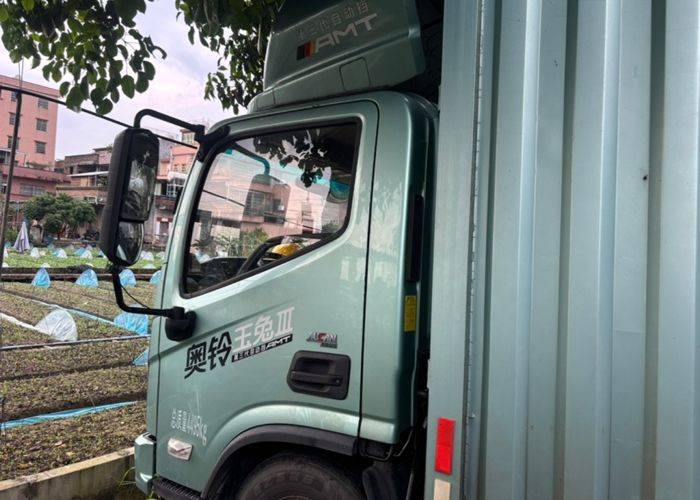 福田奥铃 158马力 载货车
