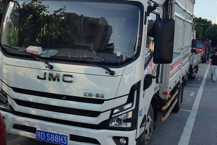 二手江铃汽车 152马力 载货车