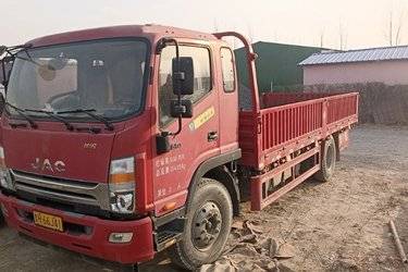 二手江淮 德沃斯Q8 168马力 4X2 6米排半栏板载货车(国五) 单桥 安徽康明斯二手载货车 黄牌图片
