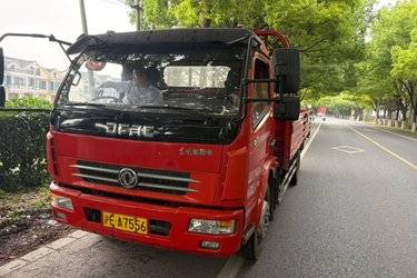 二手东风 多利卡D7 150马力 5.15米单排栏板轻卡(国五) 单桥 玉柴二手载货车 黄牌图片