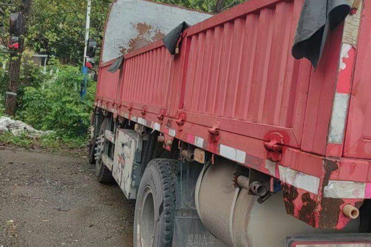 二手江淮格尔发 240马力 载货车