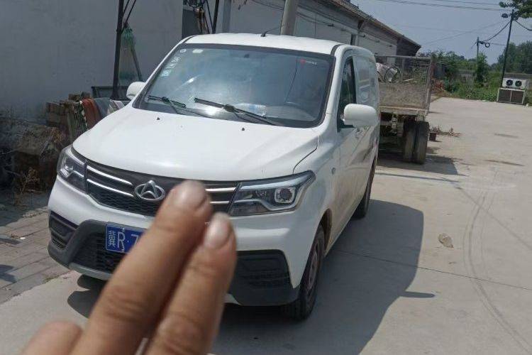 二手长安凯程 107马力 封闭货车