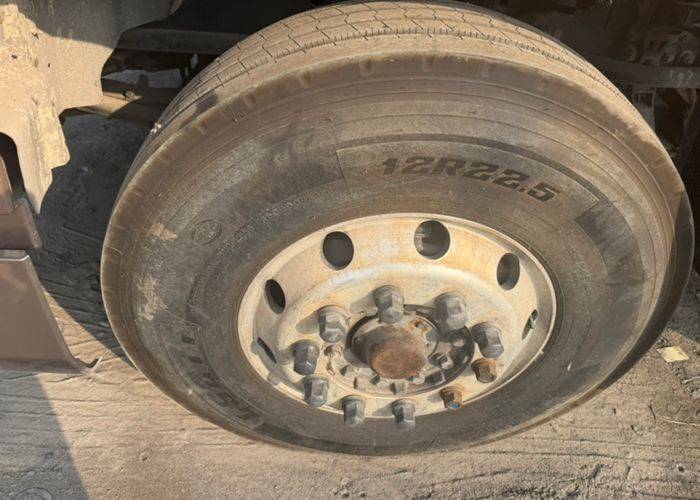 二手东风商用车 560马力 载货车