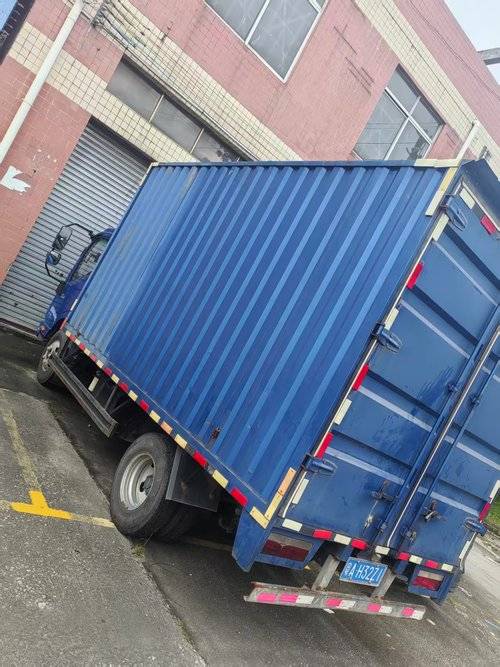 江淮帅铃 132马力 载货车