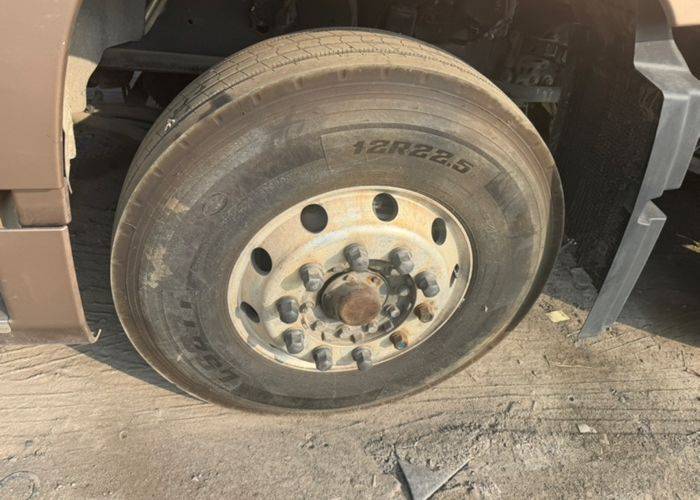 二手东风商用车 560马力 载货车