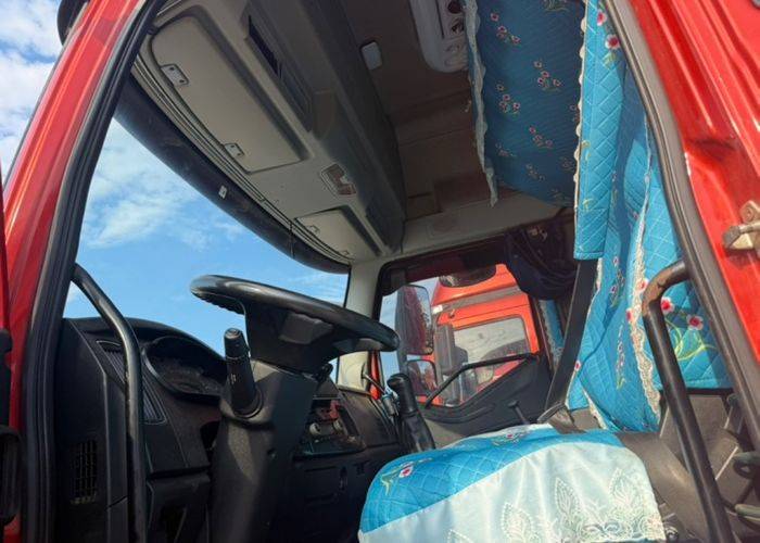 二手一汽解放 240马力 载货车