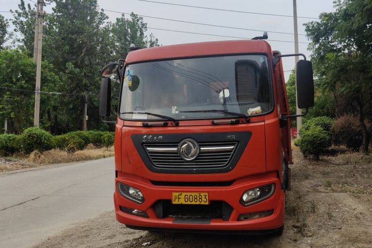 二手东风商用车 180马力 载货车