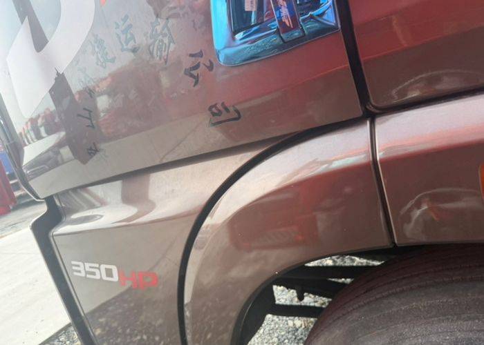 二手青岛解放 350马力 载货车