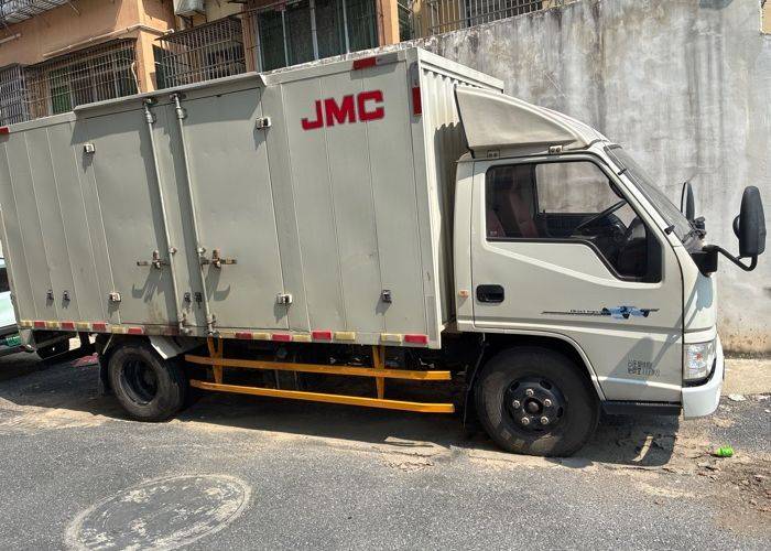 二手江铃汽车 116马力 载货车