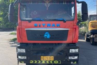 二手中国重汽 汕德卡SITRAK G5重卡 280马力 4X2 9.6米厢式载货车(国五) 单桥 曼二手载货车 黄牌