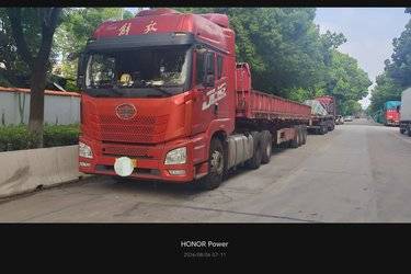 二手青岛解放 JH6重卡 460马力 6X4牵引车(国五) 双驱 潍柴二手牵引车 黄牌图片
