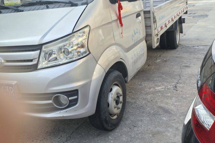 二手长安跨越 112马力 载货车
