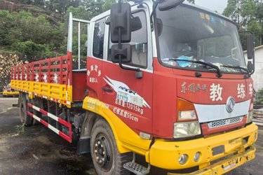 二手东风商用车 嘉运 180马力 4X2 6.75米栏板载货车(国五) 单桥 玉柴二手载货车 黄牌