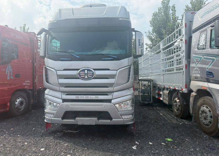二手一汽解放 460马力 载货车