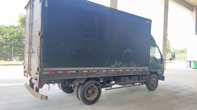 二手庆铃五十铃 98马力 载货车