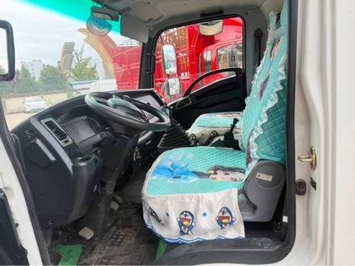江淮威铃 160马力 载货车