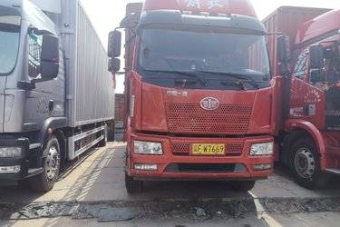 二手一汽解放 J6L中卡 质惠版 240马力 6X2 7.2米仓栅式载货车(国五) 前四后四 锡柴二手载货车 黄牌
