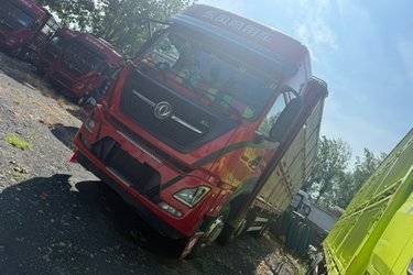二手东风商用车 天龙KL重卡 465马力 8X4 9.6米仓栅式载货车(国五) 前四后八 康明斯二手载货车 黄牌