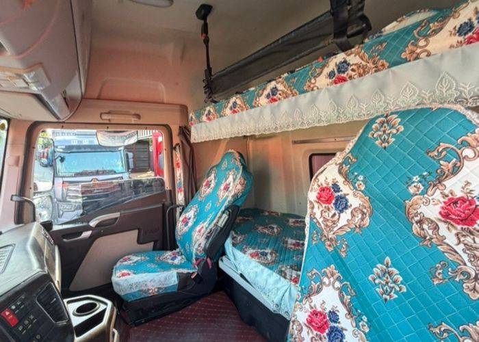 二手青岛解放 460马力 专用车