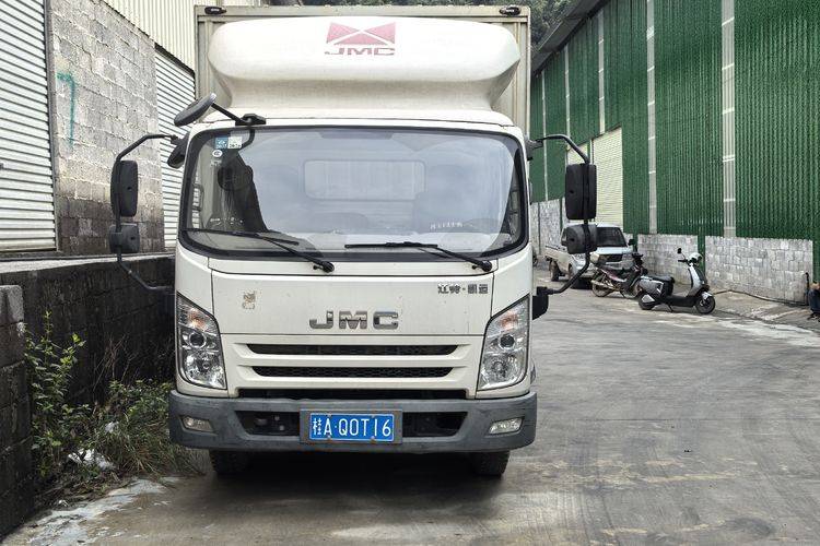 二手江铃汽车 152马力 载货车