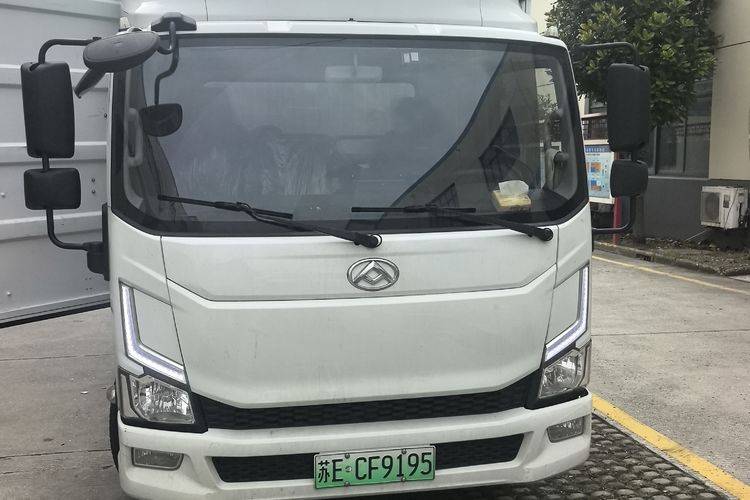 上汽大通 100.7Wh 电动卡车