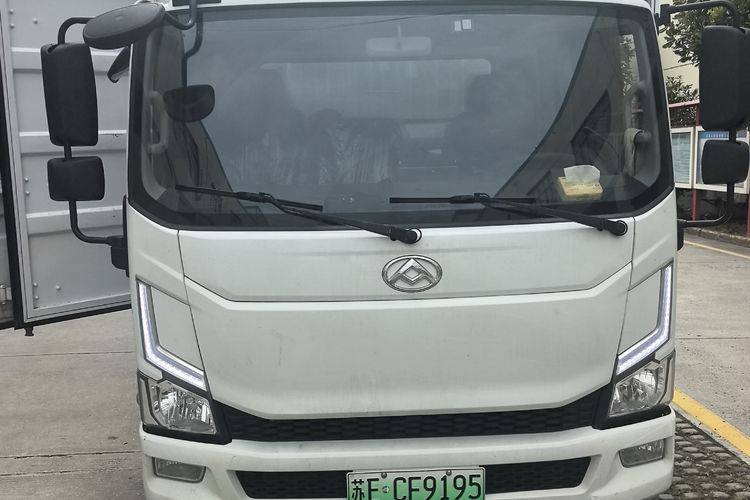 上汽大通 100.7Wh 电动卡车