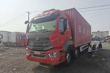 二手中国重汽 豪瀚N5G重卡 280马力 6X2 9.52米厢式载货车(国五) 前四后四 曼二手载货车 黄牌图片