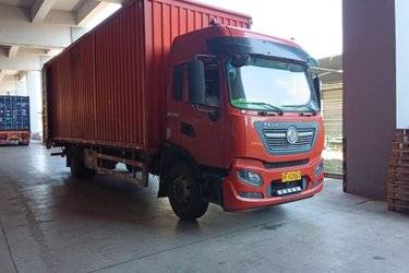 二手东风商用车 天锦KR 245马力 4X2 8米翼开启厢式载货车(国五) 单桥 东风康明斯二手载货车 黄牌图片