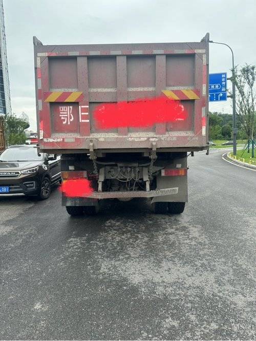东风商用车 260马力 自卸车