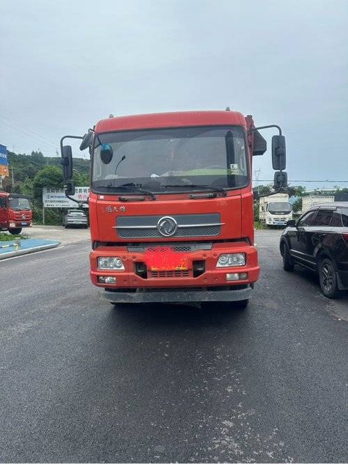 东风商用车 260马力 自卸车