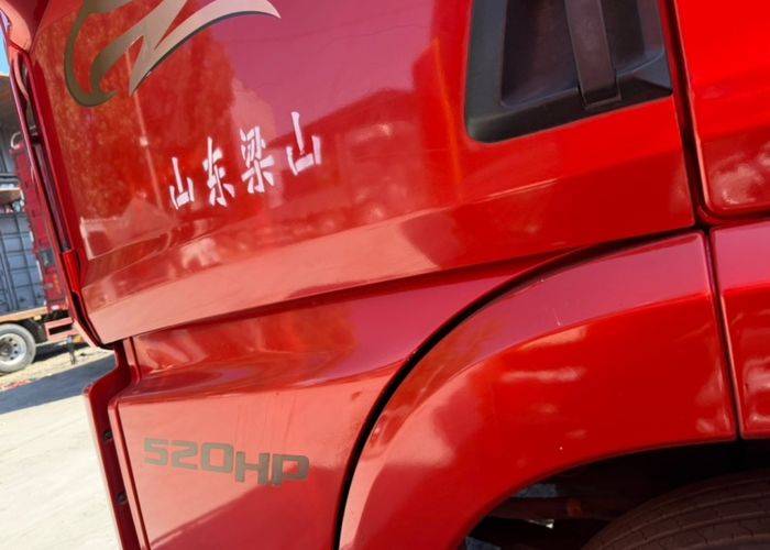 二手青岛解放 520马力 载货车